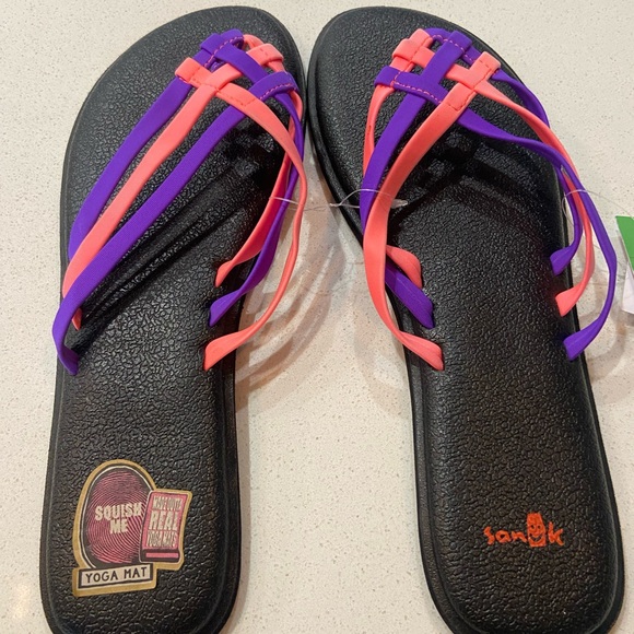 NWT Sanuk Thong Yoga Salty Sandals Size 10 - Picture 4 of 4